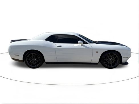 Used 2021 Dodge Challenger R/T Scat Pack w/ Plus Package image 2