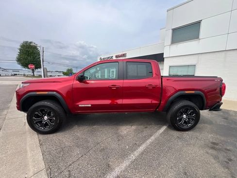Used 2023 GMC Canyon Elevation w/ Elevation Premium Package AWD/4WD image 8