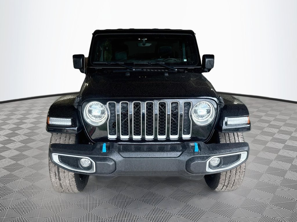 Certified 2022 Jeep Wrangler Unlimited Sahara w/ Cold Weather Group AWD/4WD image 2