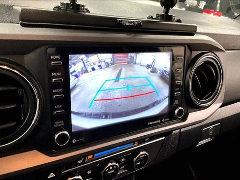 Used 2023 Toyota Tacoma TRD Off-Road image 27