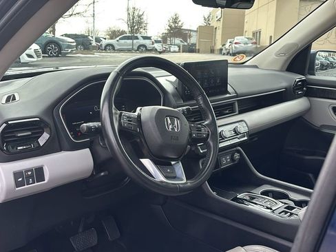 Used 2024 Honda Pilot Elite image 23