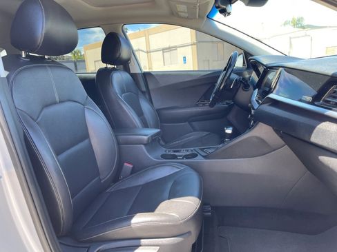 Used 2020 Kia Niro EX Premium w/ Paint Protection Package FWD image 24