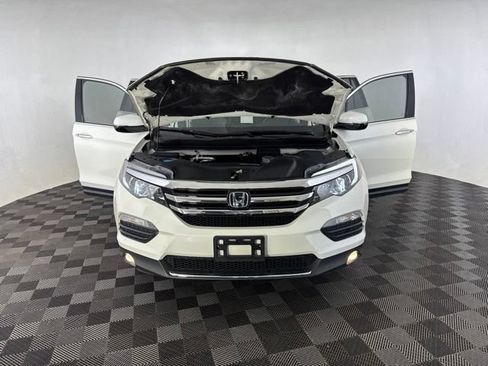 Used 2017 Honda Pilot Elite image 16