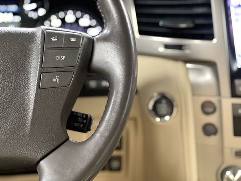 Used 2013 Lexus LX 570 4WD w/ Luxury Pkg image 33