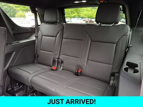 Used 2024 Chevrolet Tahoe LT w/ LT Signature Plus Package AWD/4WD image 10