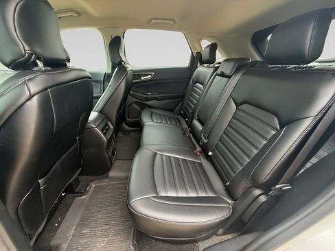 Used 2019 Ford Edge SEL w/ Equipment Group 201A AWD/4WD image 35