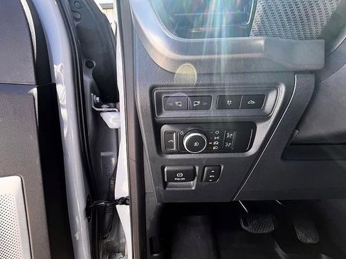 Used 2023 Ford F150 Raptor w/ Raptor Carbon Fiber Package AWD/4WD image 17