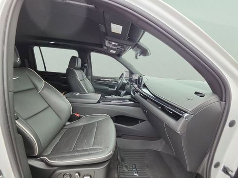 Used 2023 Cadillac Escalade ESV Sport w/ Touring Package image 20