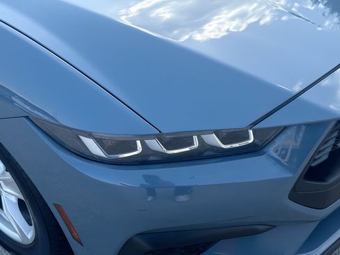 Used 2024 Ford Mustang Coupe RWD image 31