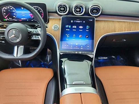 Used 2023 Mercedes-Benz C 300 Sedan image 35