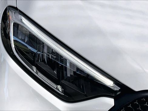 Certified 2025 Mercedes-Benz GLC 300 4MATIC w/ AMG Line image 27