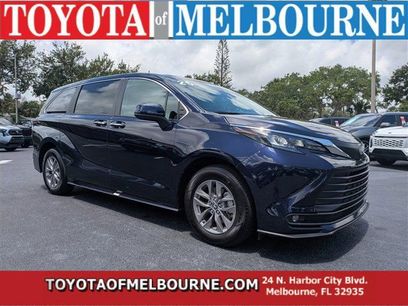 Used 2025 Toyota Sienna XLE