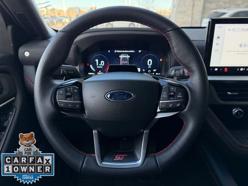 Used 2025 Ford Explorer ST image 14