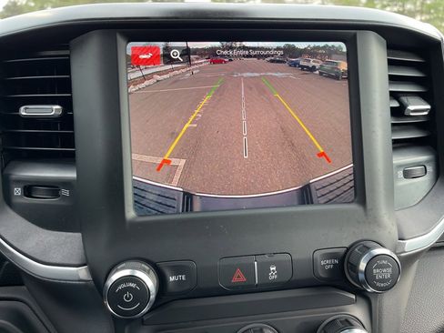 Used 2024 RAM 2500 Big Horn image 12