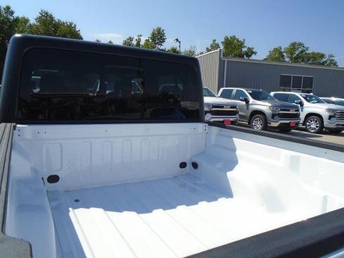 Used 2026 Jeep Gladiator Mojave AWD/4WD image 31