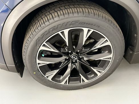 Used 2024 MAZDA CX-90 Plug-In Hybrid w/ Premium Plus AWD/4WD image 11
