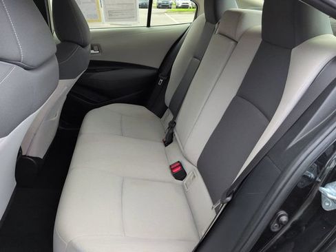 Used 2021 Toyota Corolla LE w/ LE Convenience Package FWD image 13