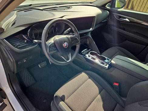 Used 2023 Buick Envision Preferred image 19