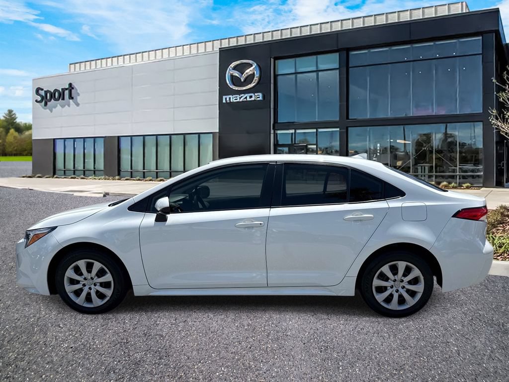 Used 2023 Toyota Corolla LE FWD image 7