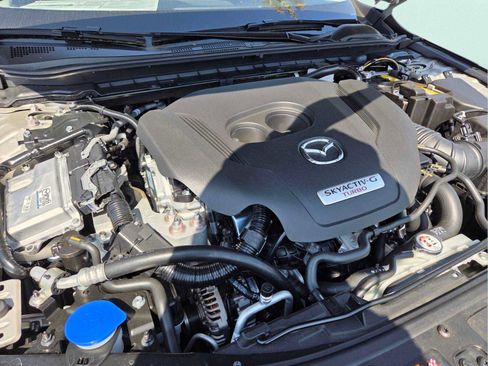 New 2026 MAZDA MAZDA3 2.5 Turbo Sedan w/Premium Plus AWD/4WD image 18
