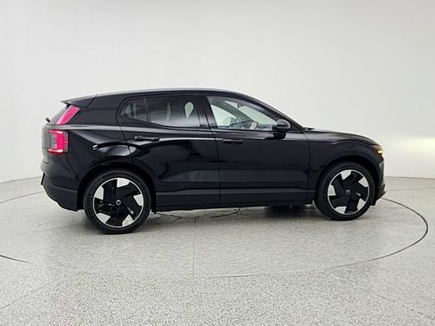 New 2026 Volvo EX30 Plus w/ Protection Package Premier AWD/4WD image 4