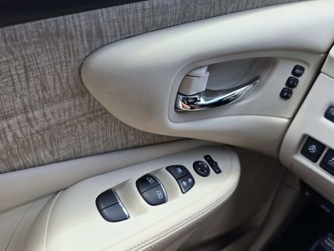 Used 2019 Nissan Murano SL w/ SL Technology Package FWD image 23