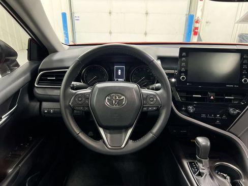 Used 2023 Toyota Camry SE w/ Audio Upgrade Package FWD image 11