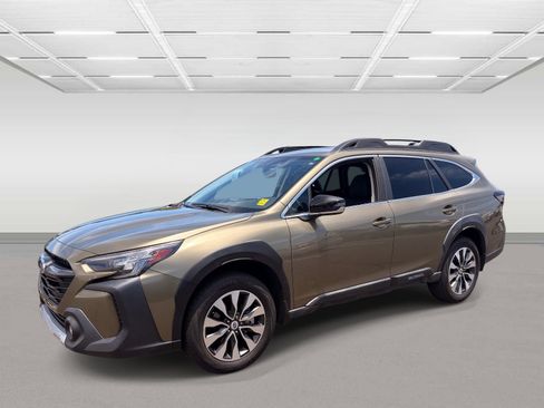 Used 2024 Subaru Outback Limited AWD/4WD image 10