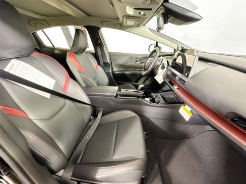 New 2026 Toyota Prius Plug-In Hybrid FWD image 47