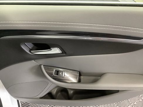 Used 2019 Chevrolet Impala LS image 28