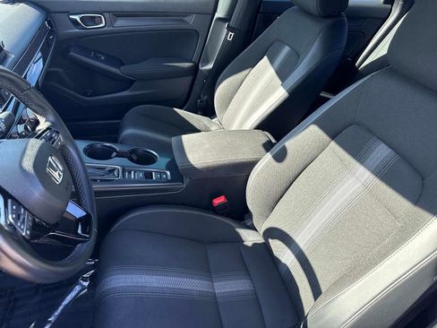 Used 2023 Honda Civic Sport image 19