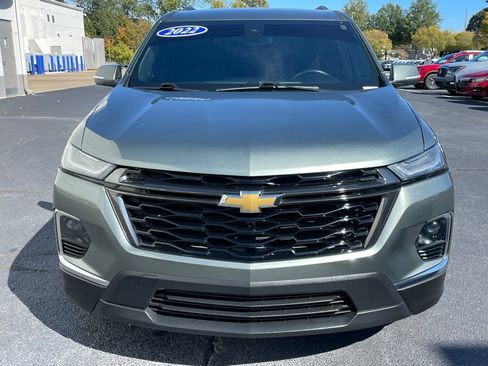 Used 2022 Chevrolet Traverse LT image 9