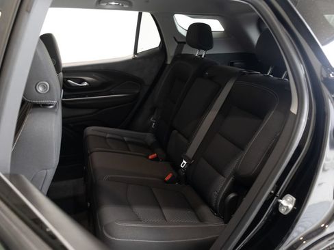 Used 2022 GMC Terrain SLE FWD image 18