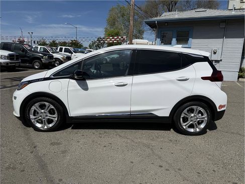 Used 2017 Chevrolet Bolt LT FWD image 4
