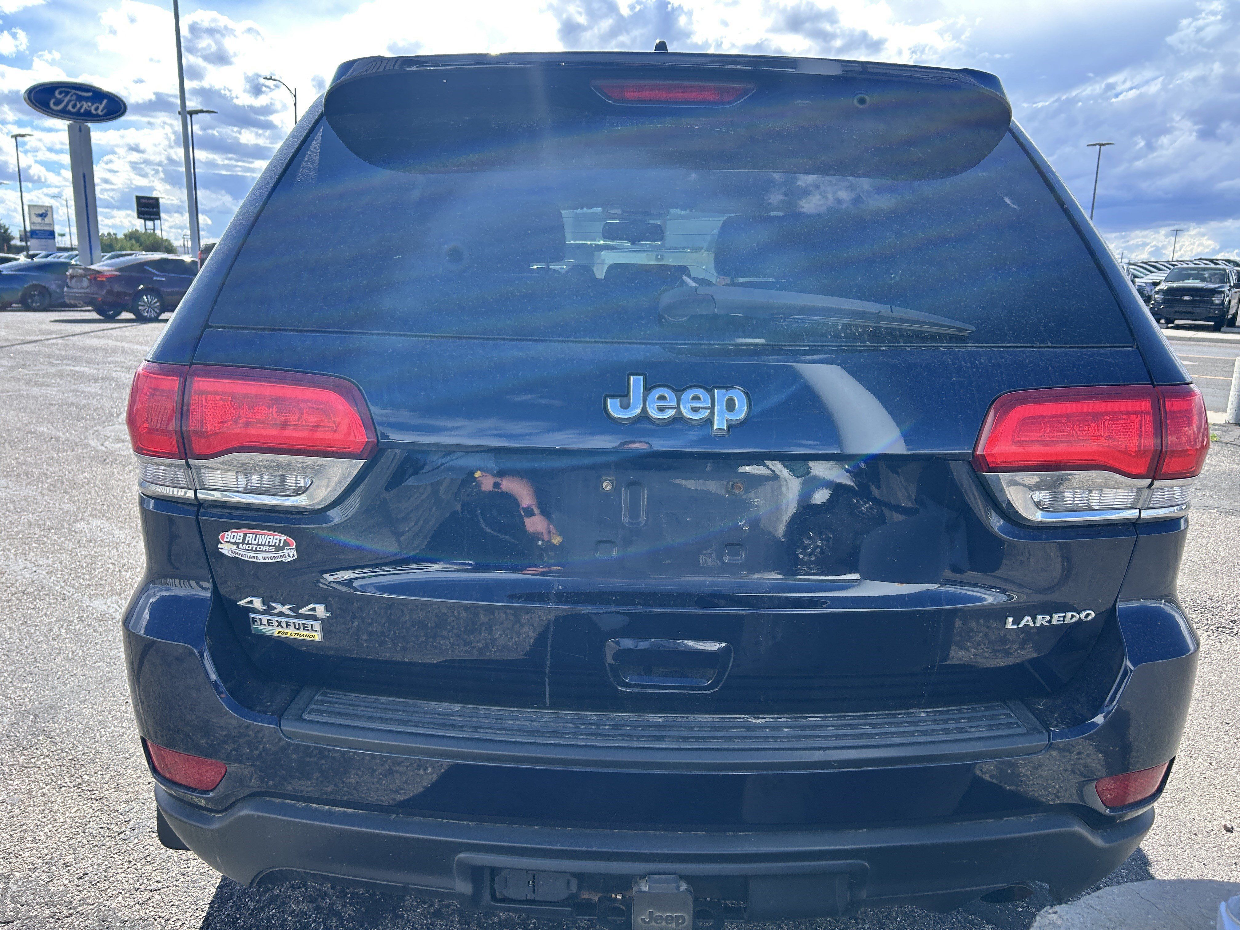 Used 2014 Jeep Grand Cherokee Laredo w/ Trailer Tow Group IV AWD/4WD image 4