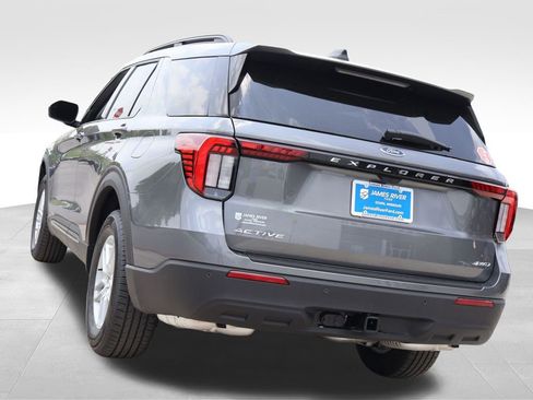New 2026 Ford Explorer Active AWD/4WD image 3
