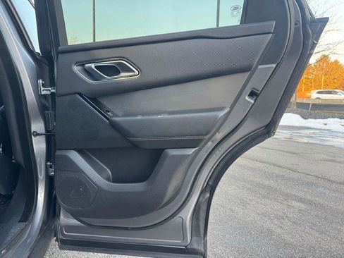 Used 2020 Land Rover Range Rover Velar S image 49