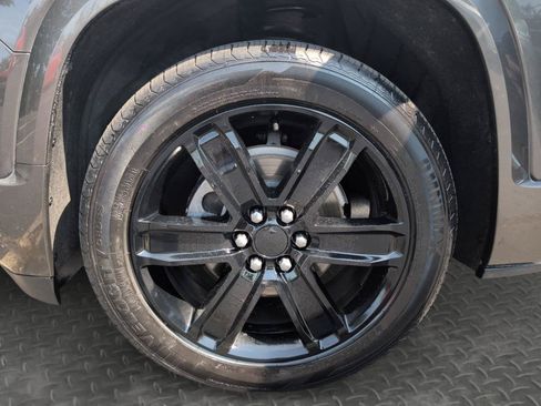 Used 2019 GMC Acadia Denali AWD/4WD image 33