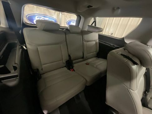 Used 2025 Ford Expedition Max Active AWD/4WD image 18