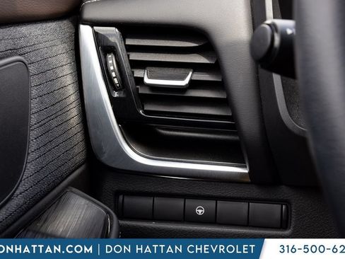 Used 2023 Nissan Rogue SV AWD/4WD image 7