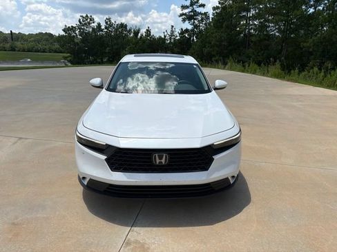 Used 2024 Honda Accord EX image 2