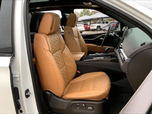 Used 2021 Cadillac Escalade Sport w/ Driver Assist Tech Package image 8