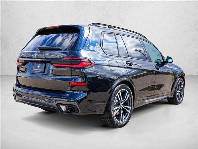 Used 2027 BMW X7 xDrive40i w/ Executive Package AWD/4WD image 5