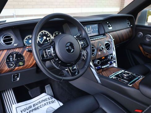 Used 2019 Rolls-Royce Cullinan AWD/4WD image 17