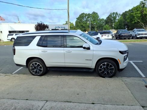 Used 2025 Chevrolet Tahoe RST w/ Comfort Package AWD/4WD image 4