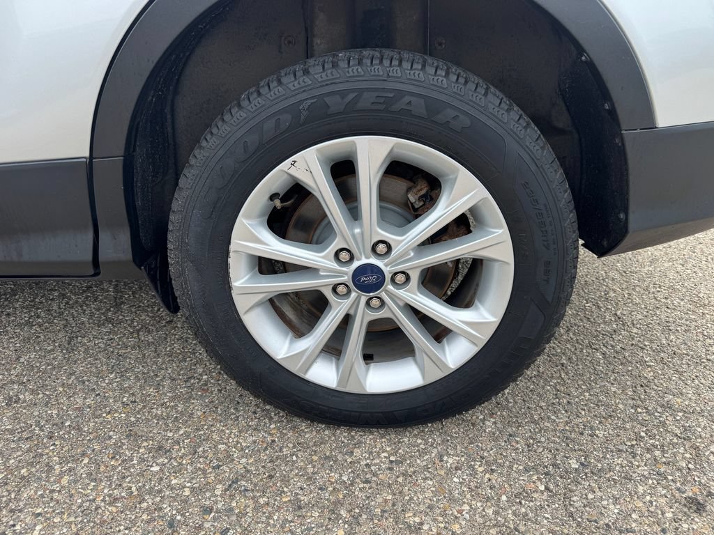 Used 2017 Ford Escape SE FWD image 28