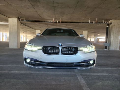 Used 2018 BMW 330e image 10