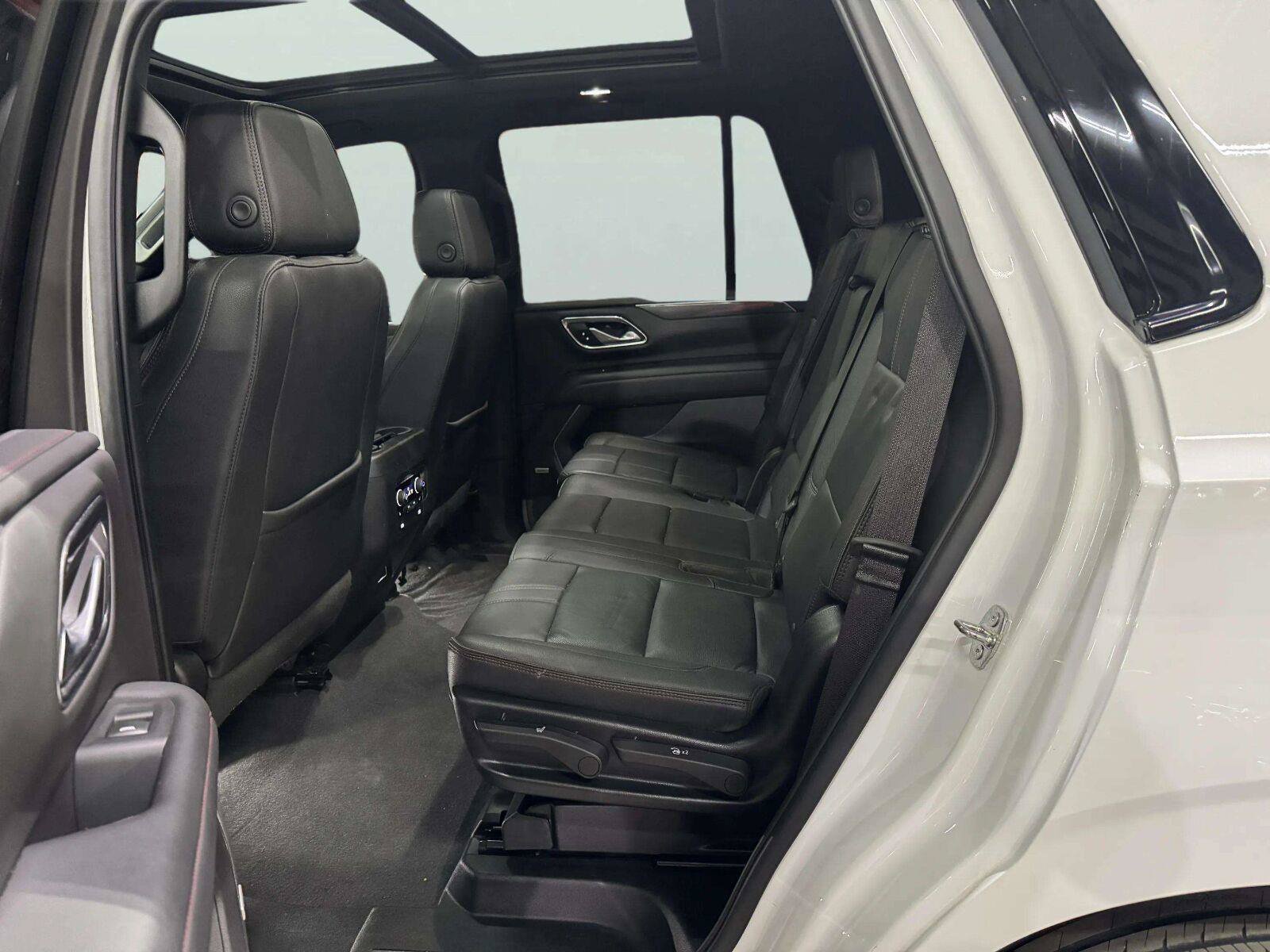 Used 2022 Chevrolet Tahoe RST w/ Luxury Package AWD/4WD image 36
