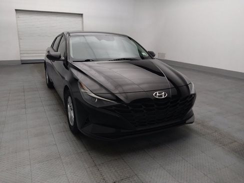 Used 2021 Hyundai Elantra SE FWD image 14