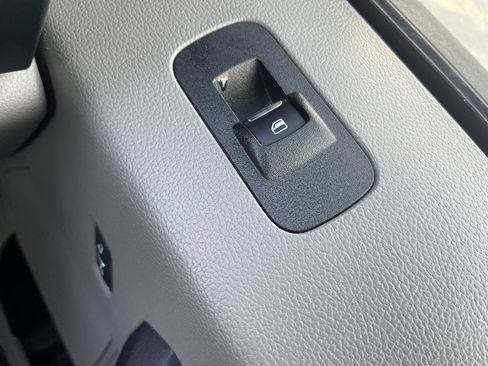Used 2018 Ford F150 XL w/ Equipment Group 101A Mid AWD/4WD image 44